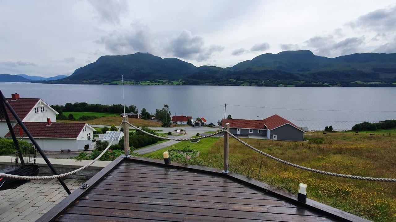 Kvernesfjorden Apartments Steinsgrenda Exteriér fotografie
