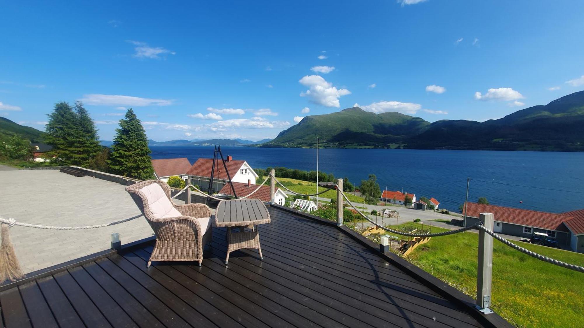 Kvernesfjorden Apartments Steinsgrenda Exteriér fotografie